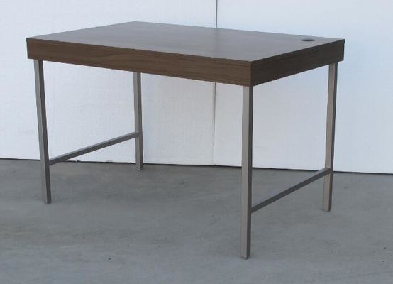 Καλή τιμή. Ξύλινα τοπ πόδια μετάλλων γραφείων γραψίματος ξενοδοχείων για τη μελέτη/να δειπνήσει, σκοτεινό χρώμα σε απευθείας σύνδεση